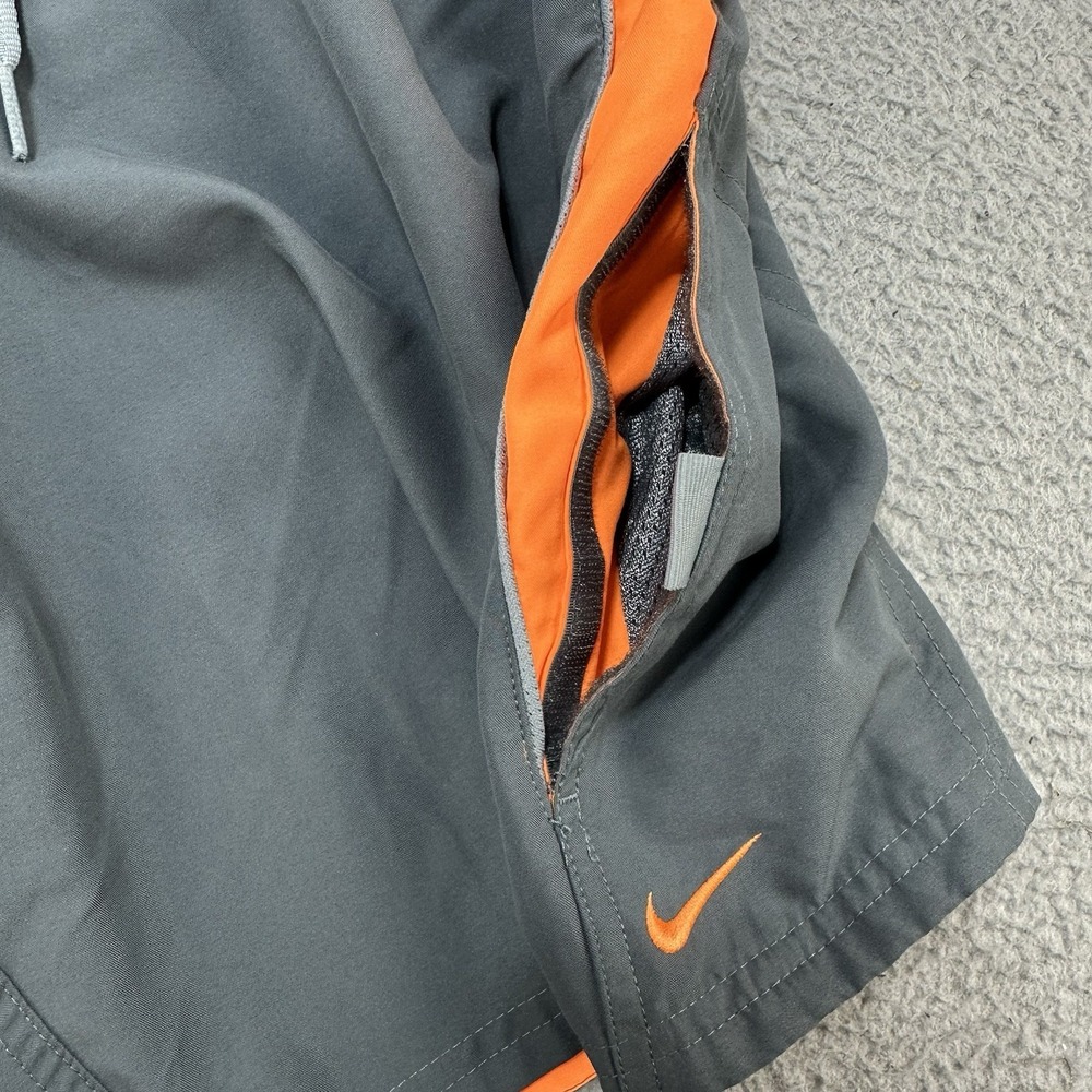 Nike Shorts Mens XXL‎ 2XL Gray Orange Lined Stash Pocket Drawstring Board Shorts - Picture 2 of 14